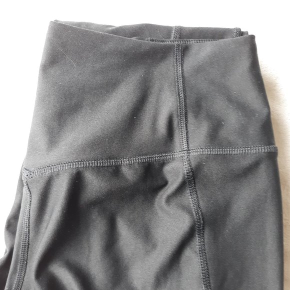 Nike Dri-Fit Black Capris Leggings - Picture 8 of 8